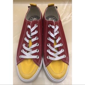 SKICKS USC Trojans sneakers size 7